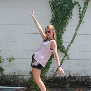 Meet your Posher, Amelia